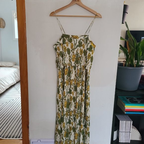 Pleated summer dress (formal or casual) - Picture 4 of 9